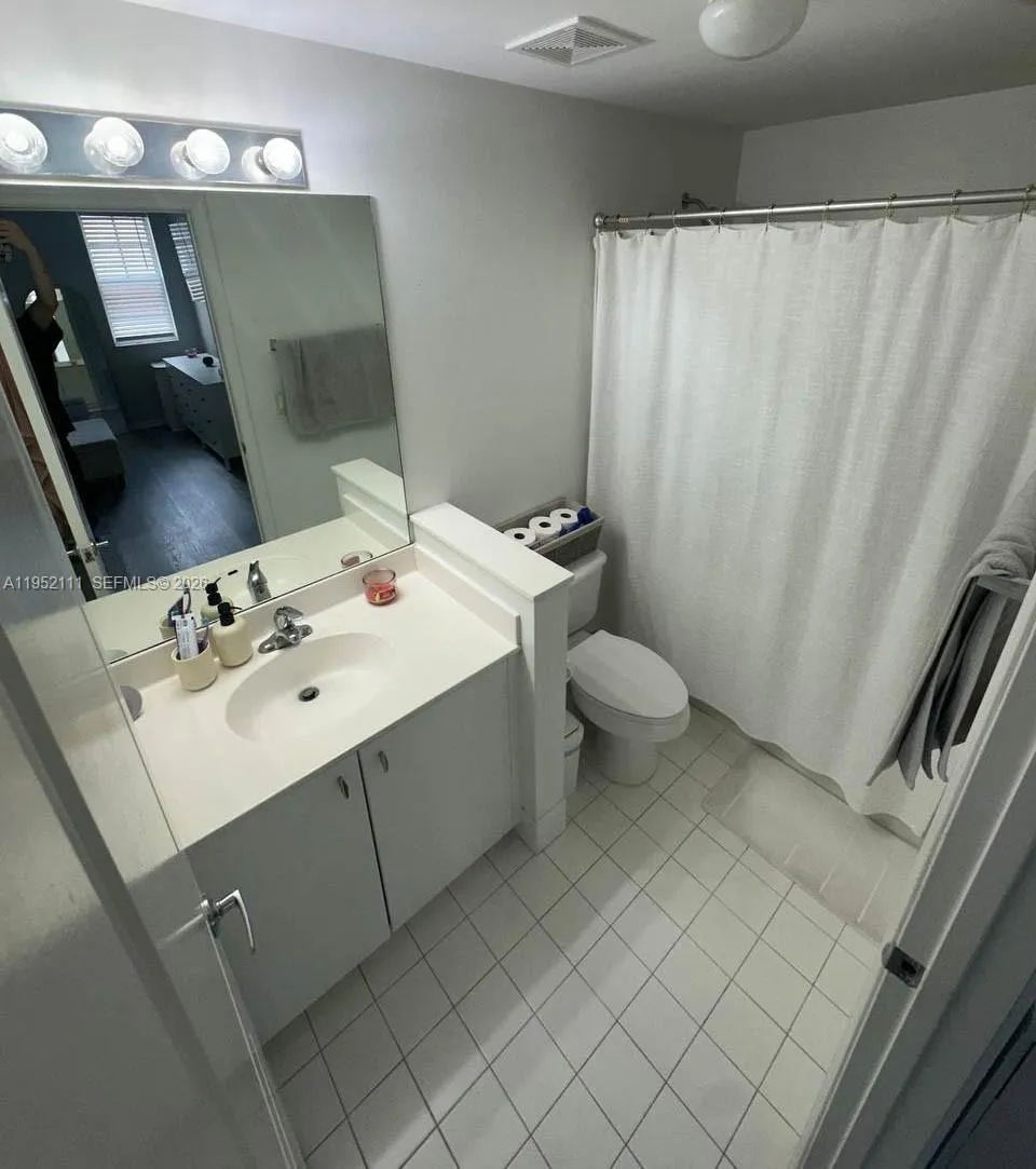 5840 W Sample Rd #305 Coral Springs, FL 33067