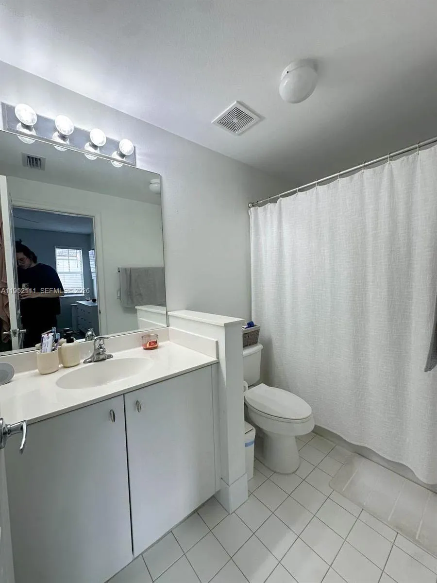 5840 W Sample Rd #305 Coral Springs, FL 33067