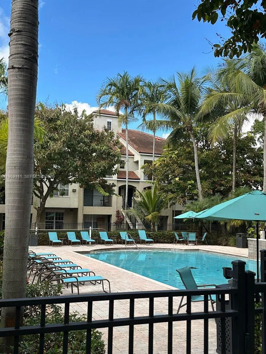 5840 W Sample Rd #305 Coral Springs, FL 33067