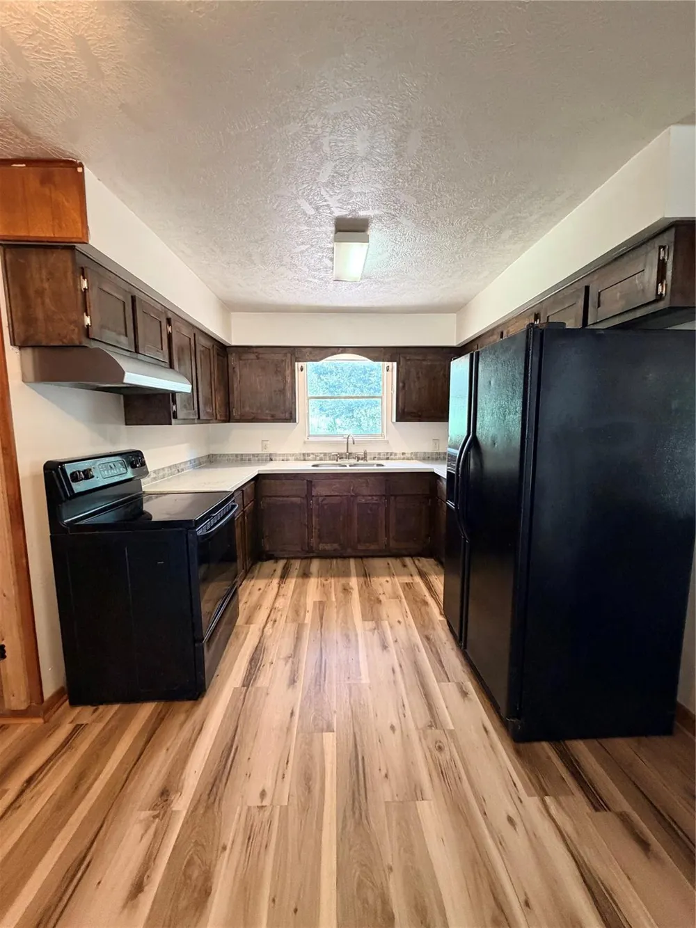 341 Myrtie Drive Shepherd, TX 77371