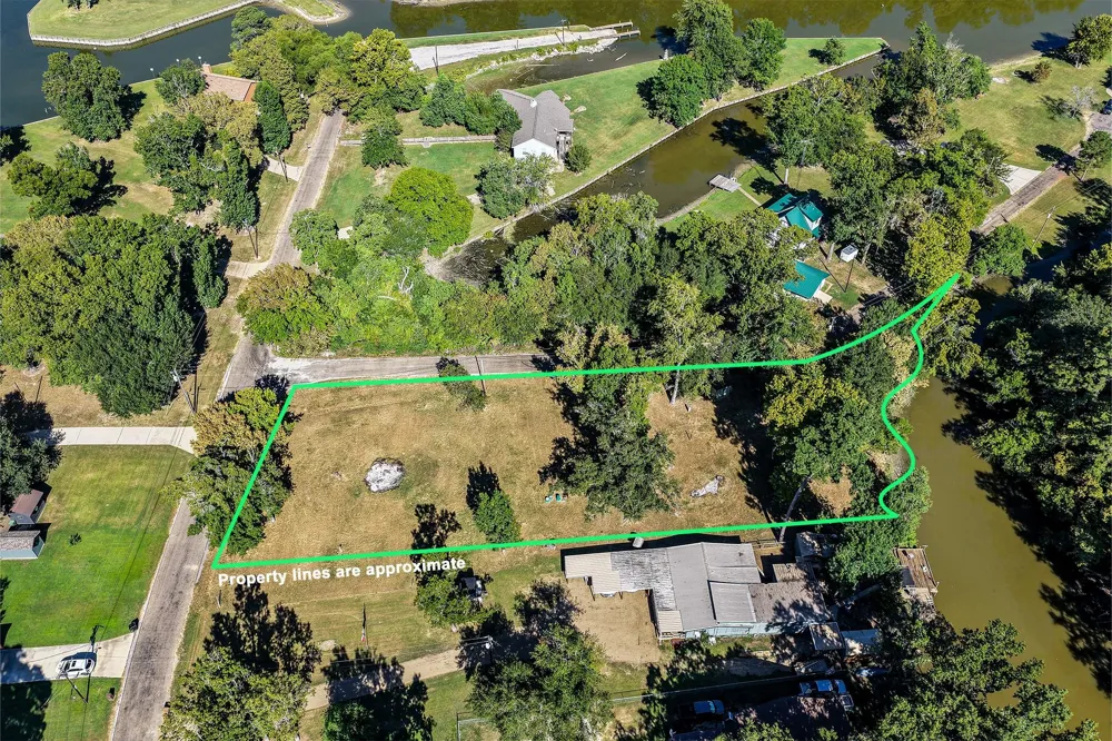 26 Lake View Drive Huntsville, TX 77320