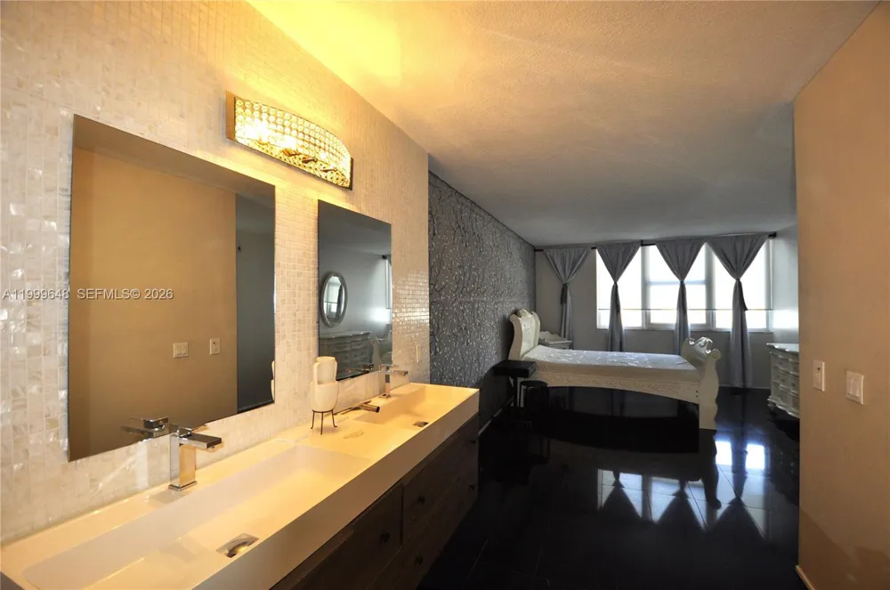 2030 S Ocean Dr #803 Hallandale Beach, FL 33009