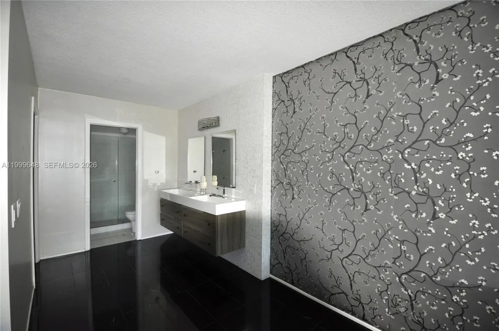 2030 S Ocean Dr #803 Hallandale Beach, FL 33009
