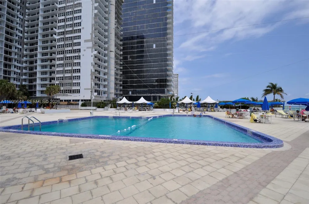 2030 S Ocean Dr #803 Hallandale Beach, FL 33009
