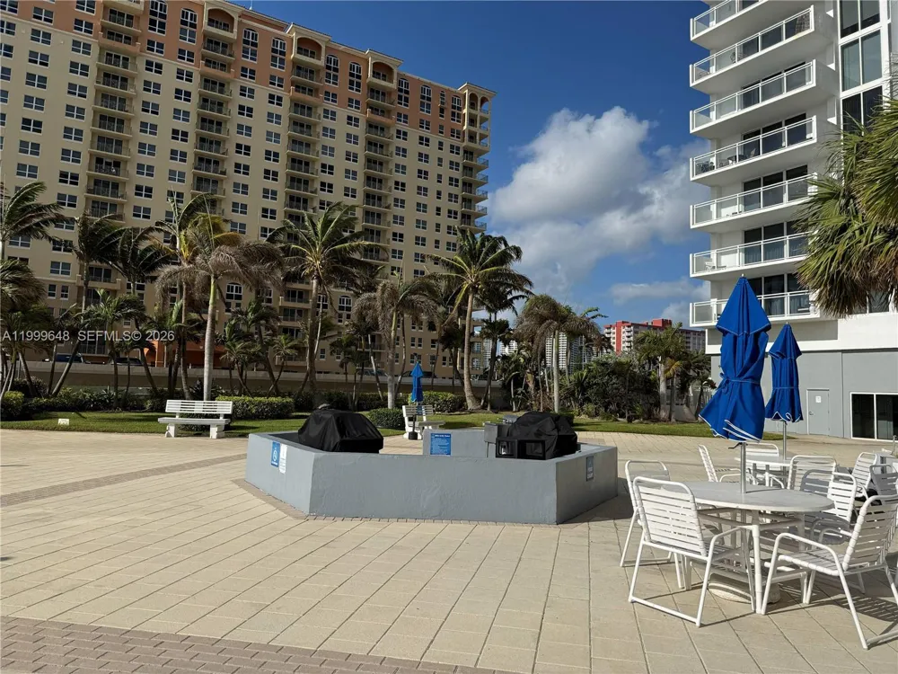 2030 S Ocean Dr #803 Hallandale Beach, FL 33009