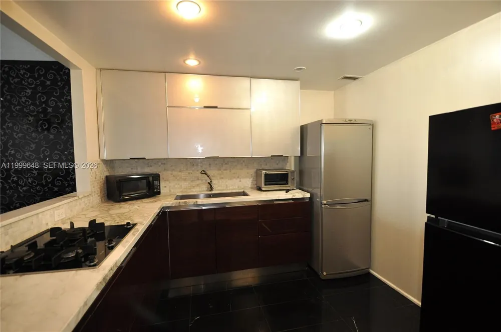 2030 S Ocean Dr #803 Hallandale Beach, FL 33009
