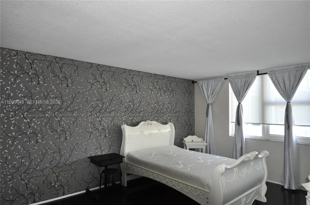 2030 S Ocean Dr #803 Hallandale Beach, FL 33009