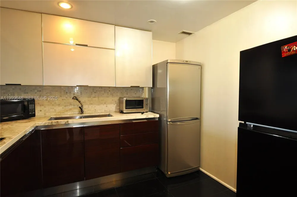 2030 S Ocean Dr #803 Hallandale Beach, FL 33009