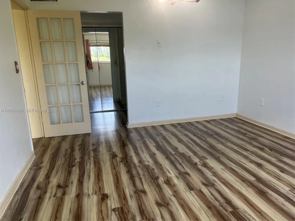 18901 NE 14th Ave #101 Miami, FL 33179
