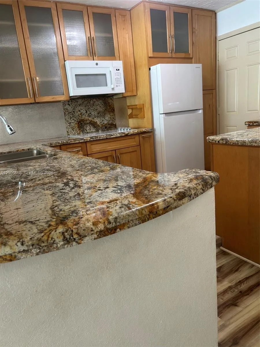 18901 NE 14th Ave #101 Miami, FL 33179