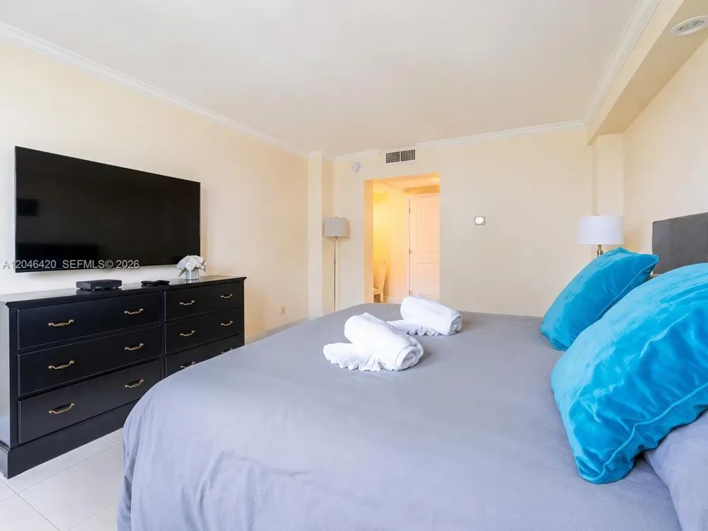 19370 Collins Ave #716 Sunny Isles Beach, FL 33160