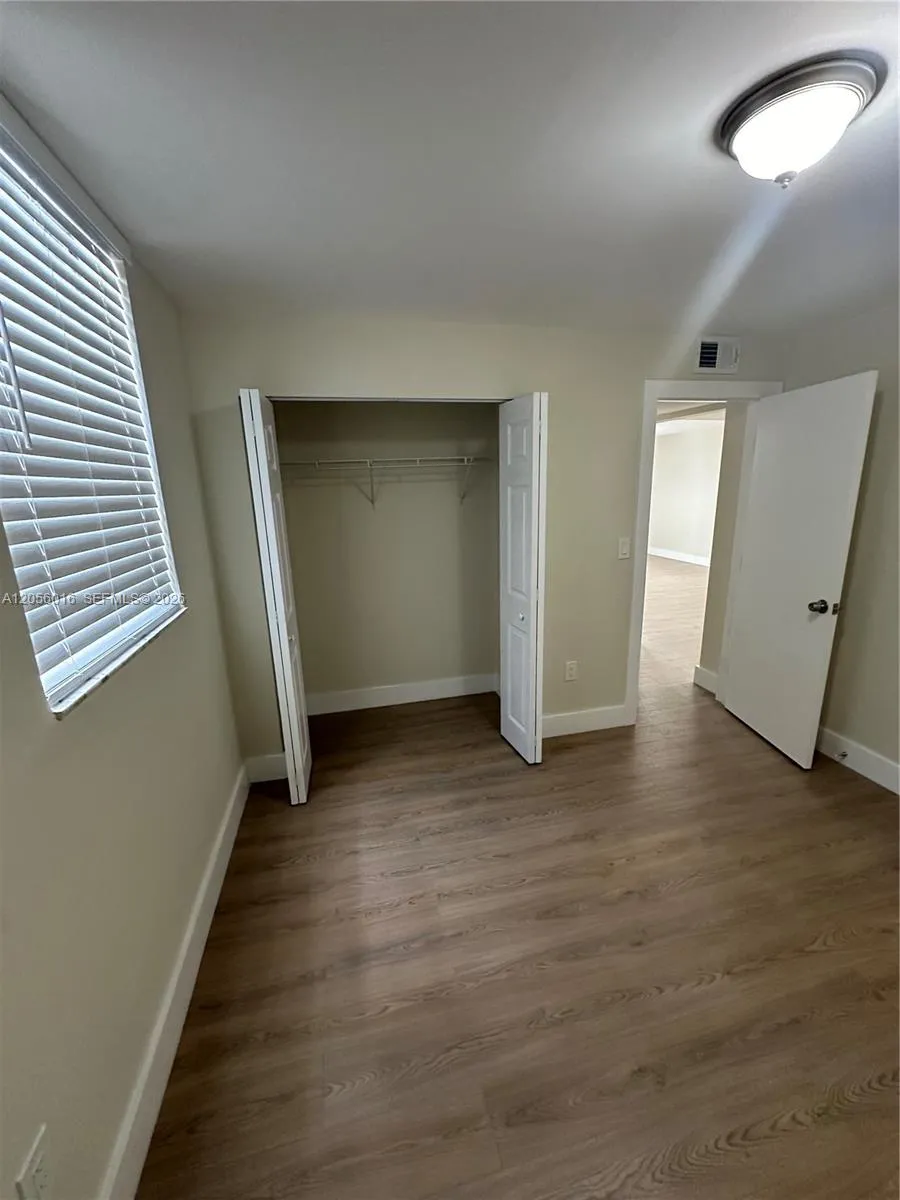 10090 NW 80th Ct #1421 Hialeah Gardens, FL 33016