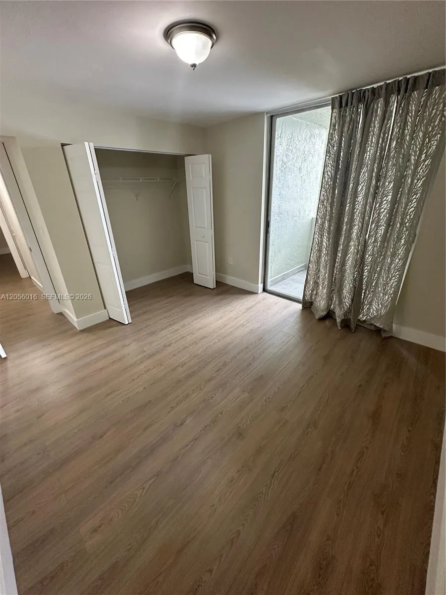 10090 NW 80th Ct #1421 Hialeah Gardens, FL 33016