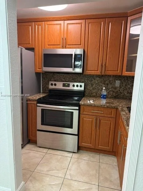 8009 W 6th Ave #B Hialeah, FL 33014