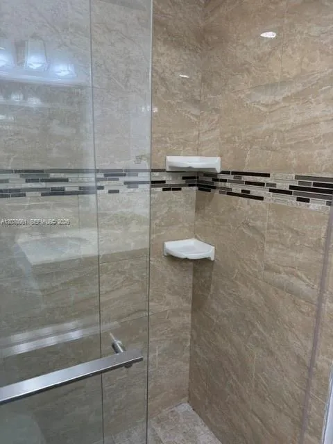 8009 W 6th Ave #B Hialeah, FL 33014
