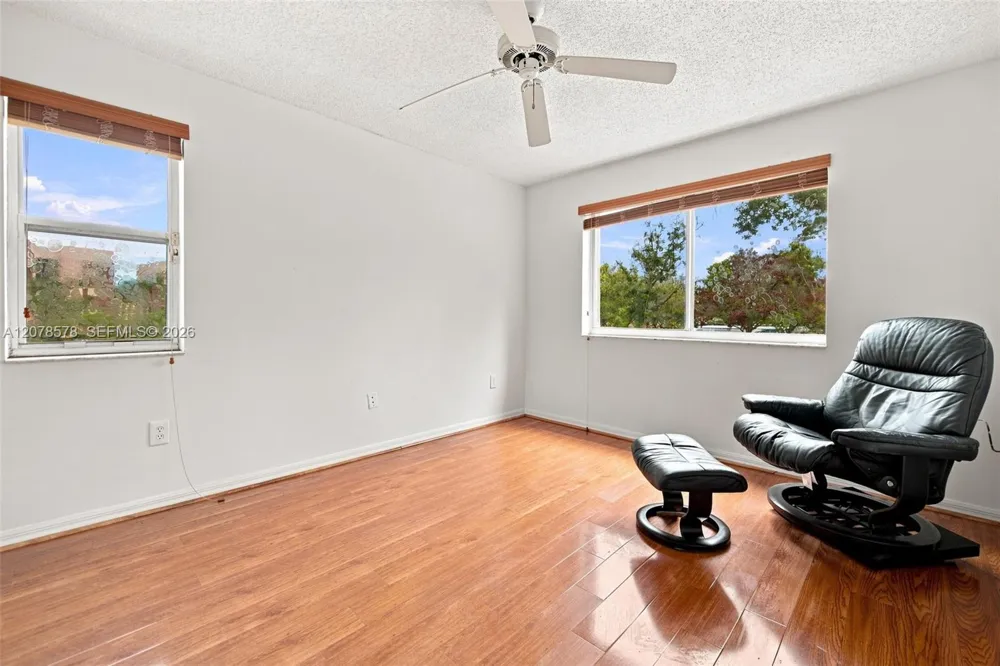 7647 Granville Dr #212 Tamarac, FL 33321