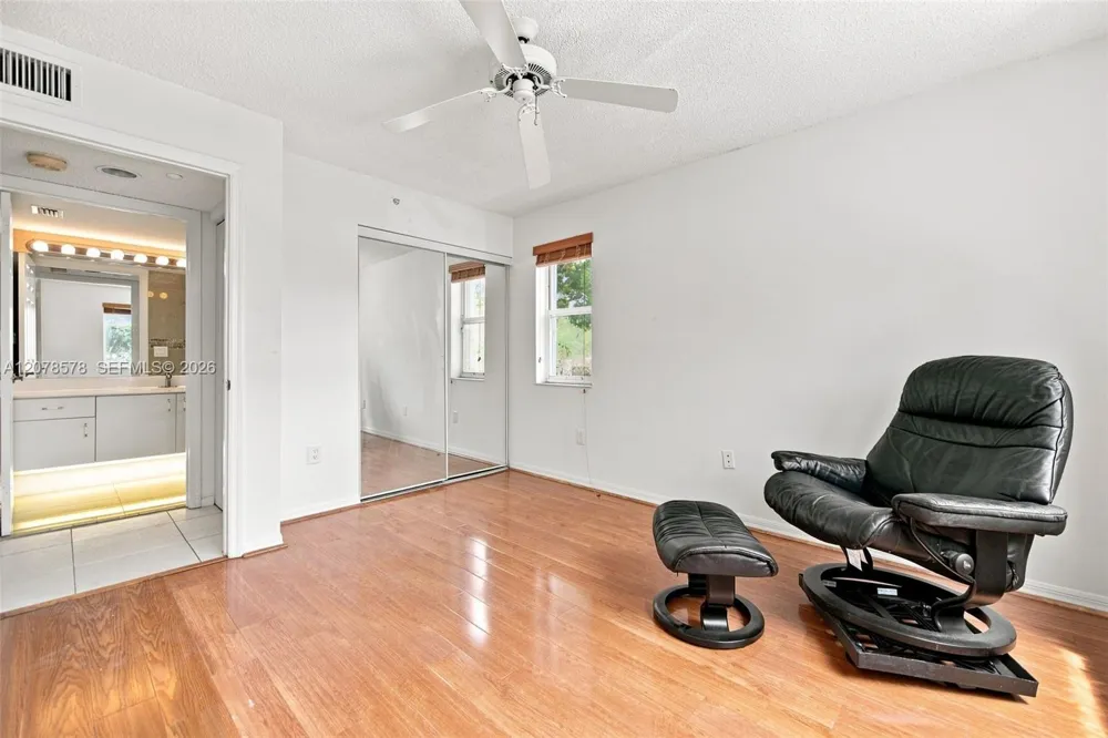 7647 Granville Dr #212 Tamarac, FL 33321