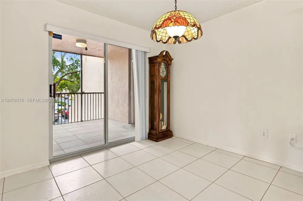 7647 Granville Dr #212 Tamarac, FL 33321