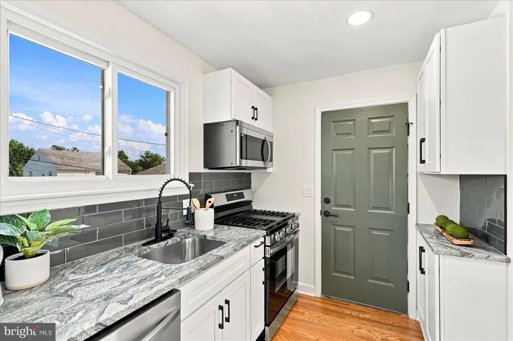 1300 E 35TH STREET Baltimore, MD 21218