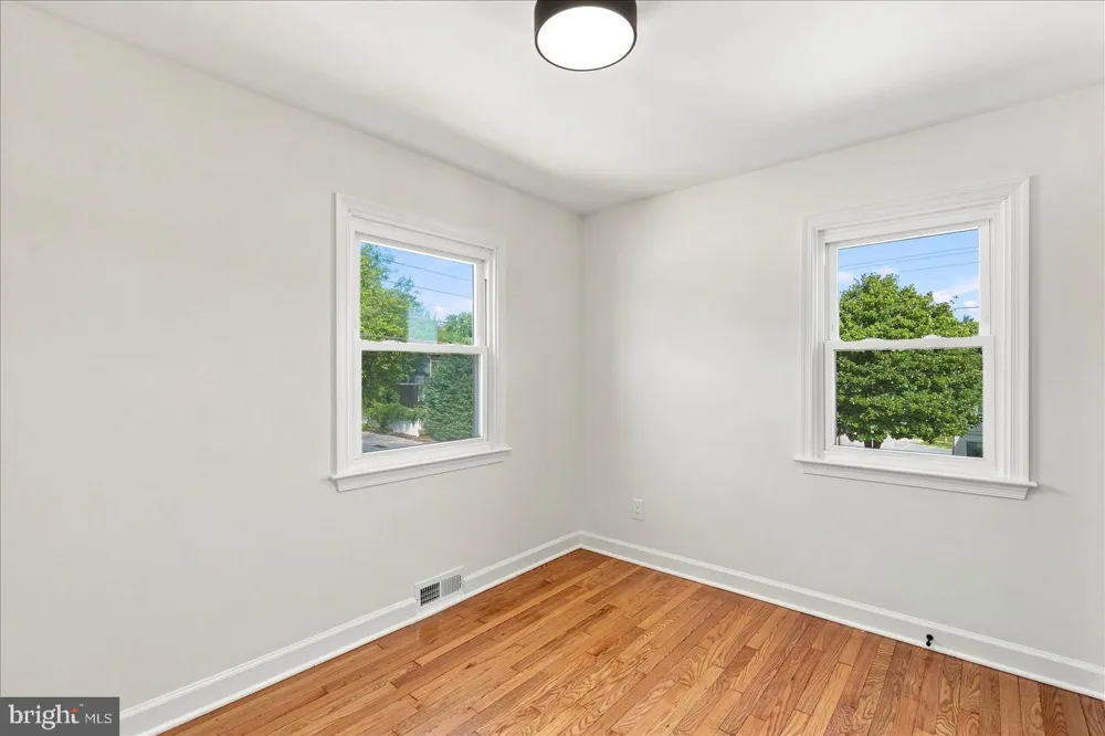1300 E 35TH STREET Baltimore, MD 21218