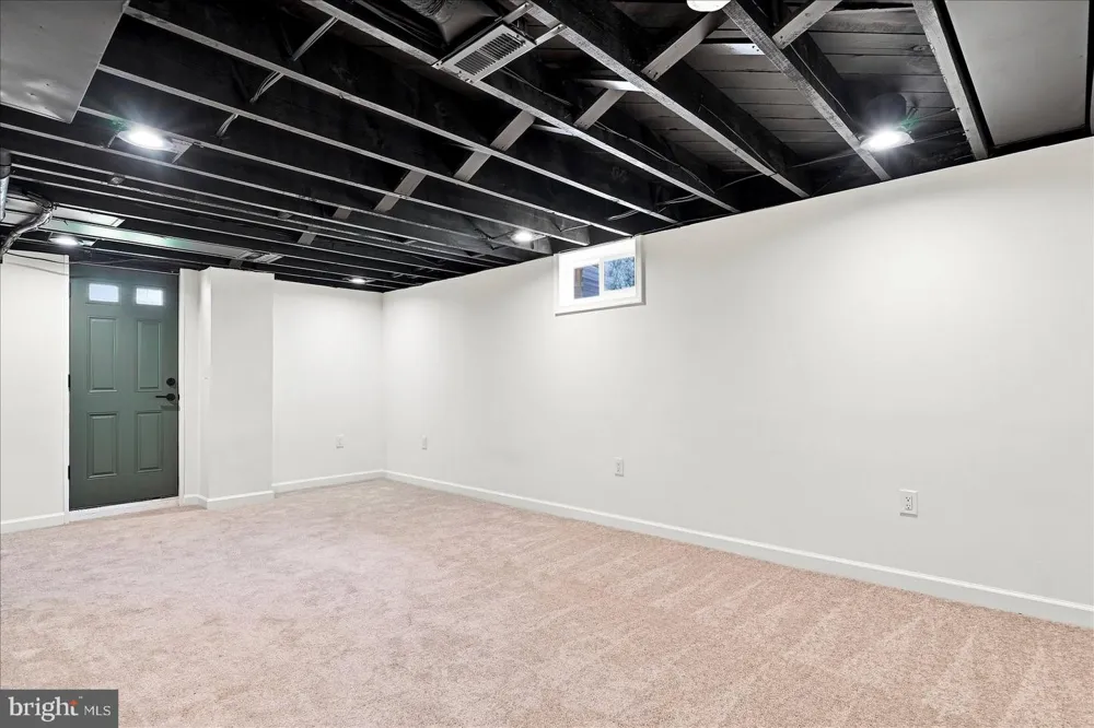 1300 E 35TH STREET Baltimore, MD 21218