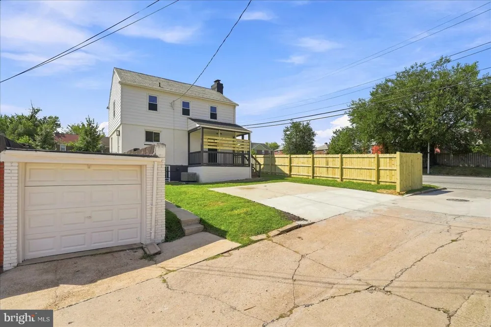 1300 E 35TH STREET Baltimore, MD 21218
