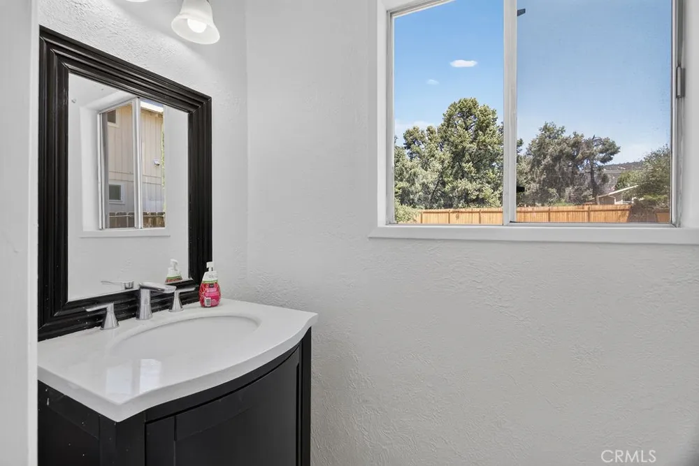 1112 Coldwater Frazier Park, CA 93225