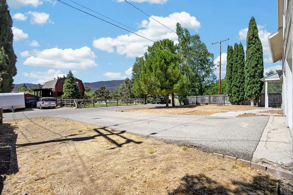 1112 Coldwater Frazier Park, CA 93225