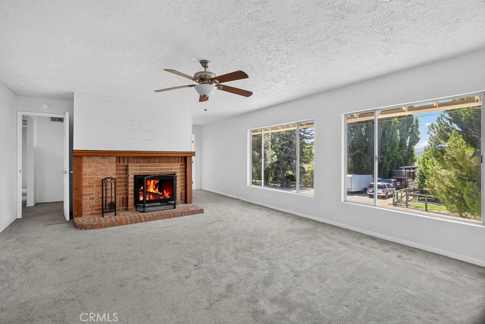 1112 Coldwater Frazier Park, CA 93225