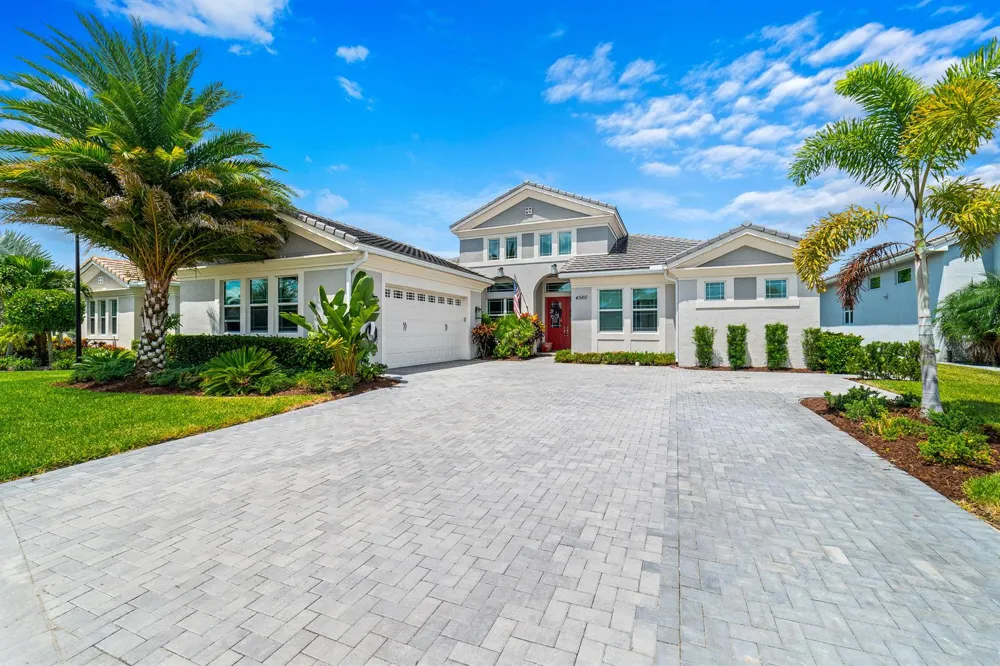 4560 ESTATES CIRCLE 