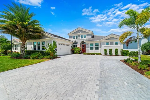 4560 ESTATES CIRCLE