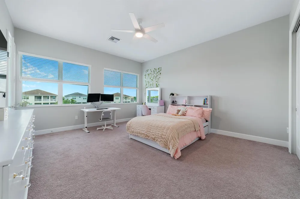 4560 ESTATES CIRCLE 