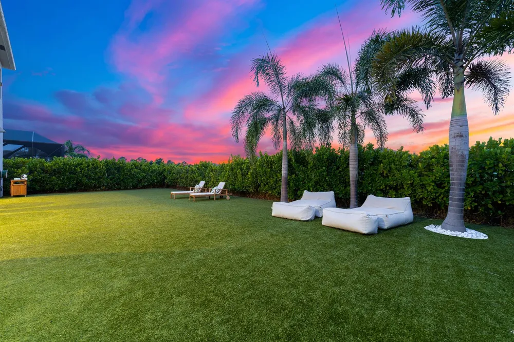 4560 ESTATES CIRCLE 