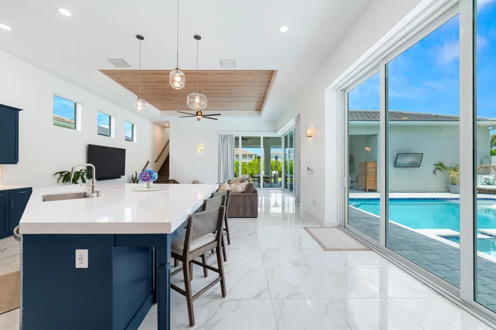 4560 ESTATES CIRCLE 
