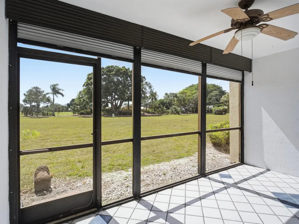 5390 Woodland Lakes Drive #104 Palm Beach Gardens, FL 33418