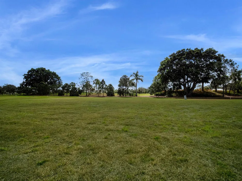 5390 Woodland Lakes Drive #104 Palm Beach Gardens, FL 33418