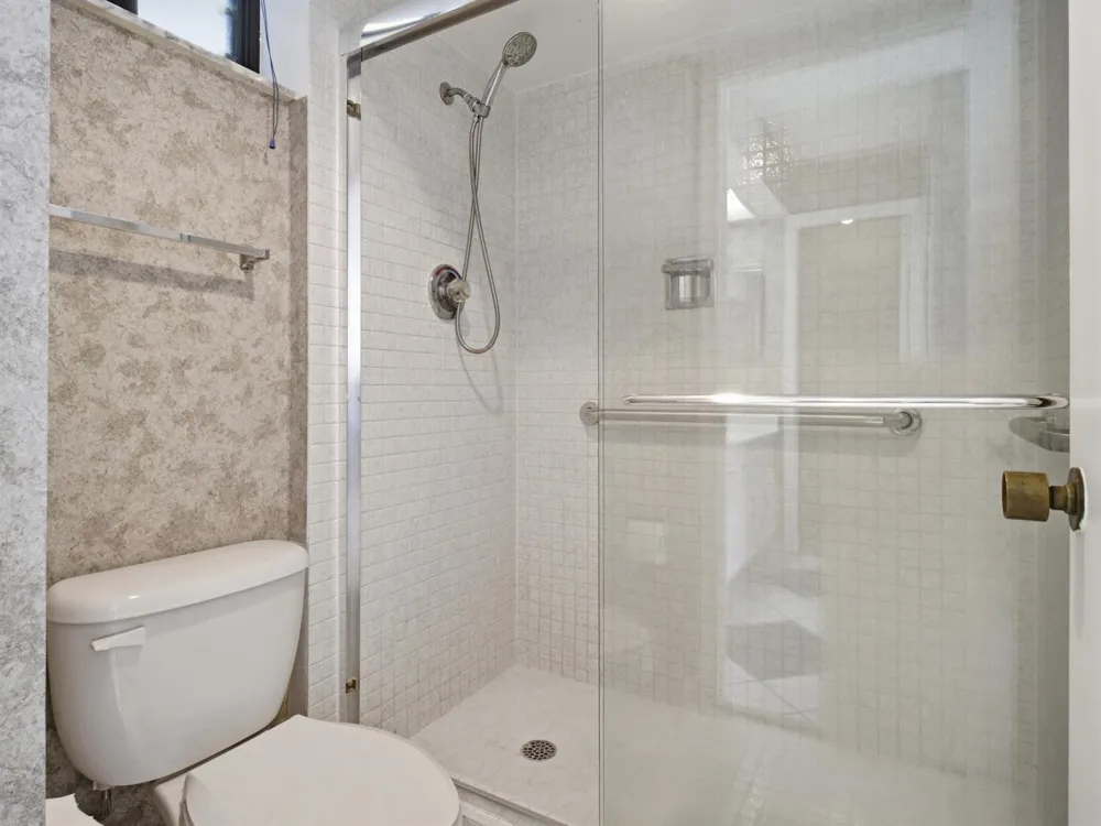5390 Woodland Lakes Drive #104 Palm Beach Gardens, FL 33418