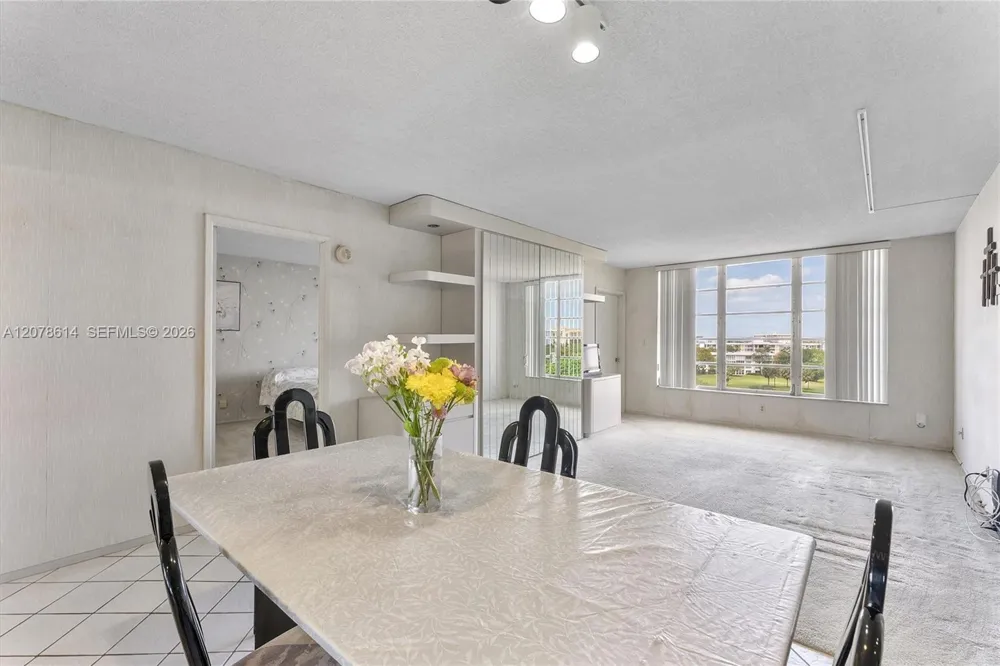 2661 S Course Dr #805 Pompano Beach, FL 33069