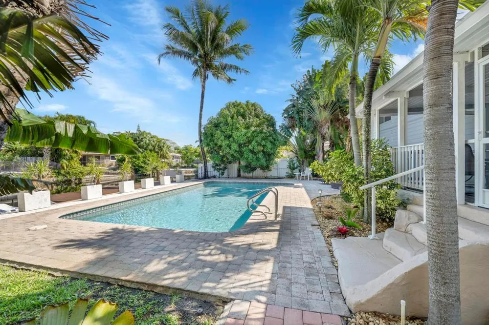 1771 NE 35th Street Oakland Park, FL 33334
