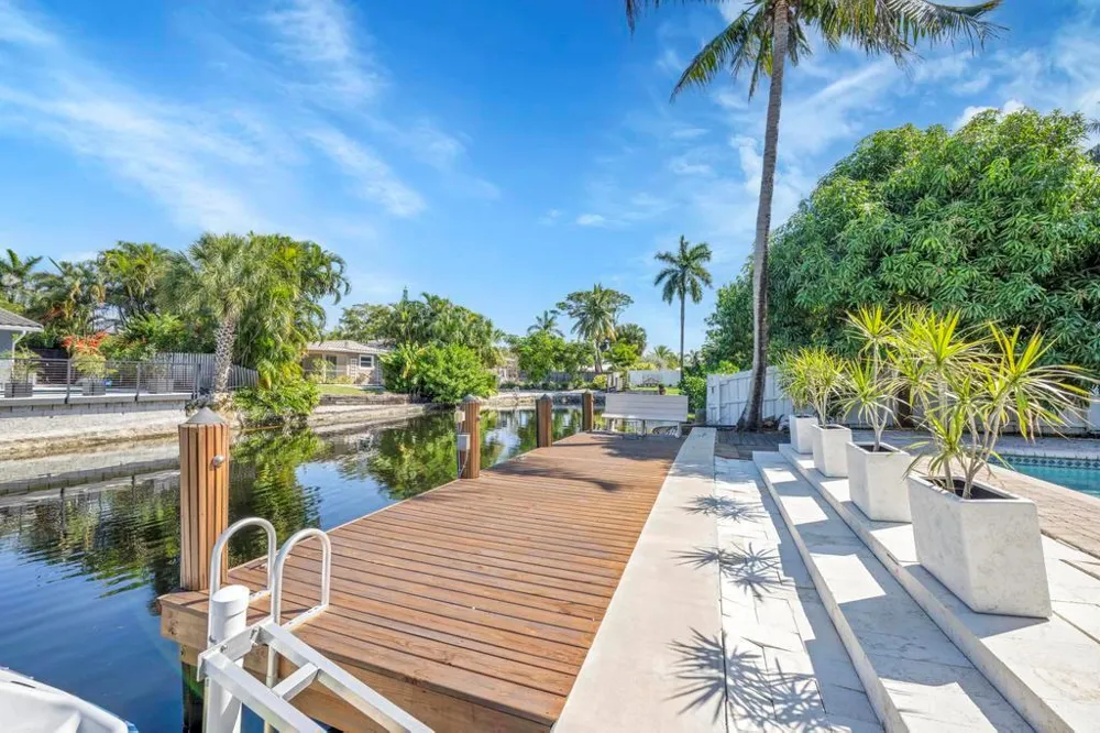 1771 NE 35th Street Oakland Park, FL 33334