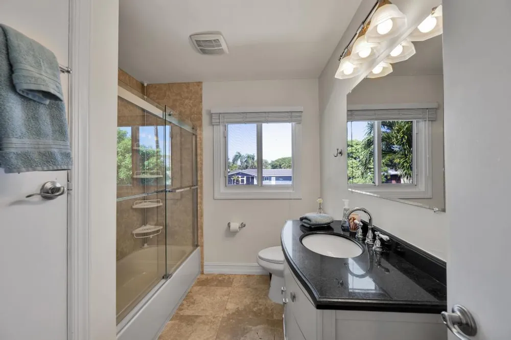 1771 NE 35th Street Oakland Park, FL 33334