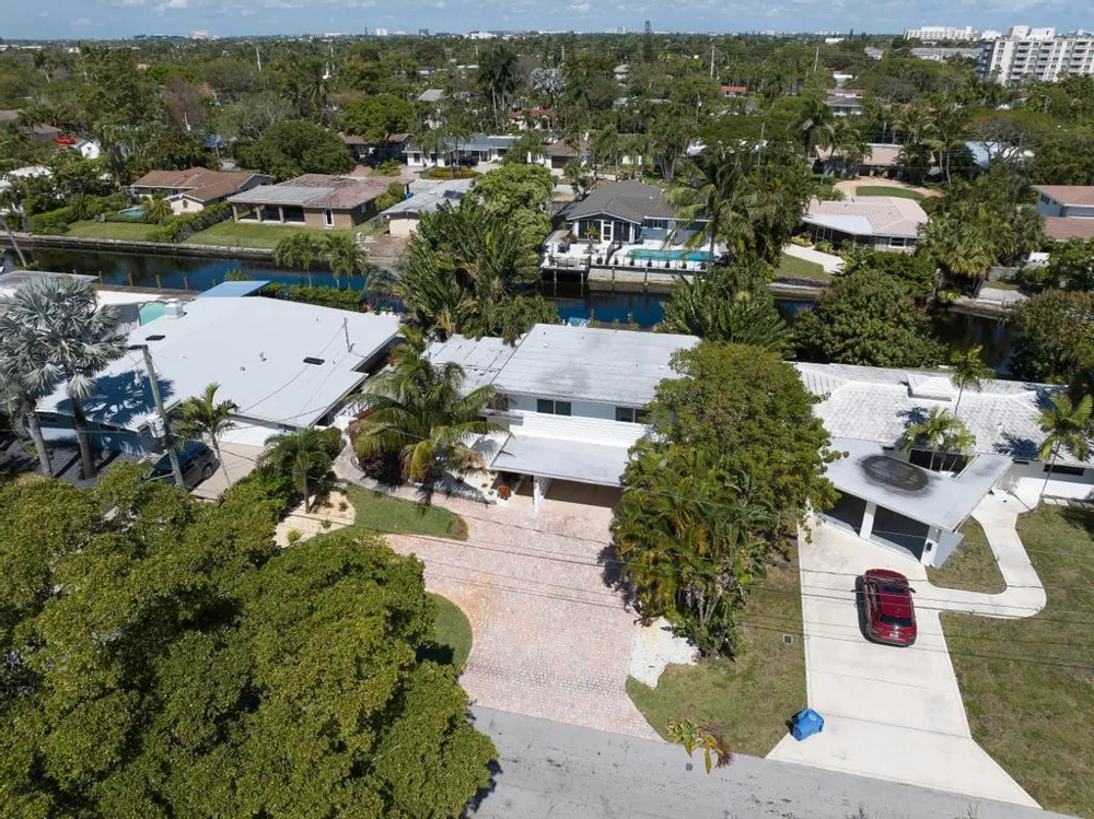 1771 NE 35th Street Oakland Park, FL 33334