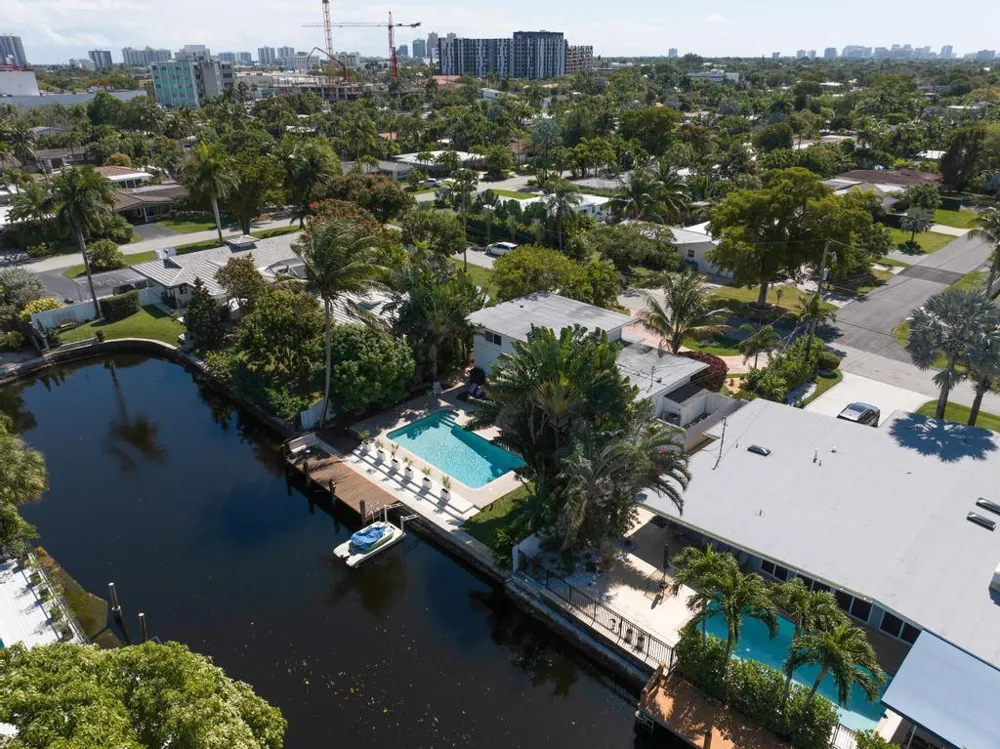 1771 NE 35th Street Oakland Park, FL 33334