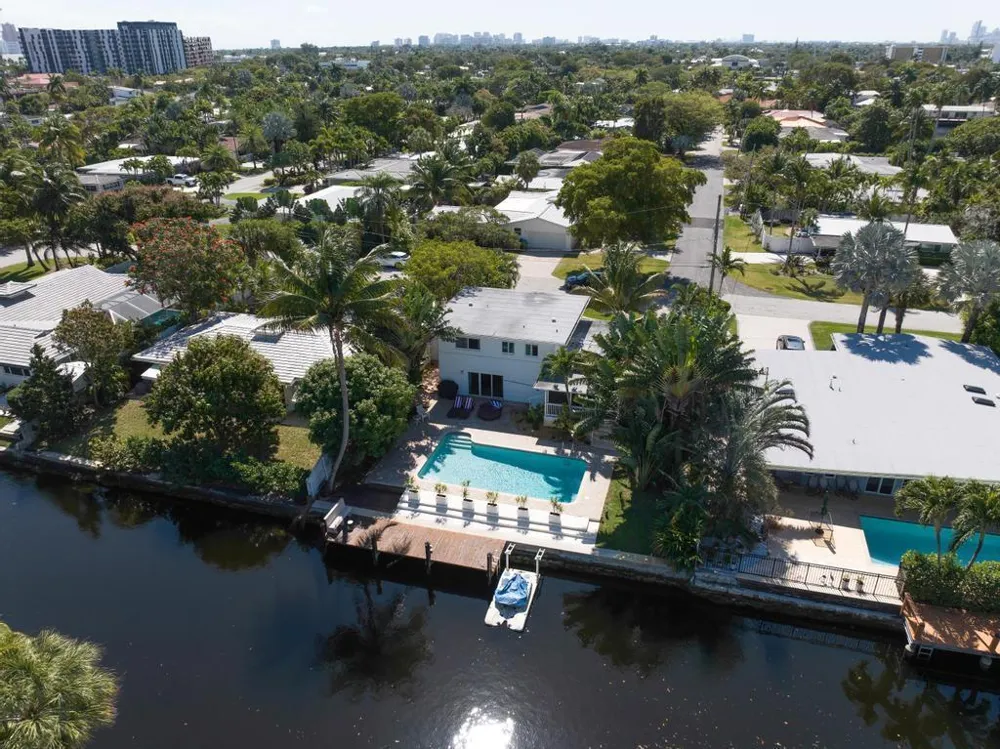 1771 NE 35th Street Oakland Park, FL 33334