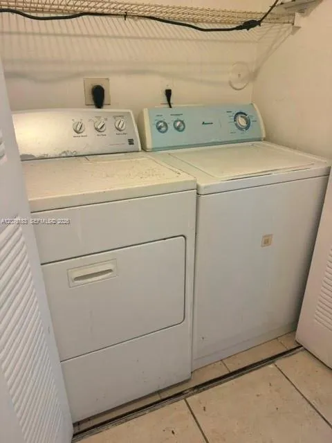 4211 San Marino #106 West Palm Beach, FL 33409