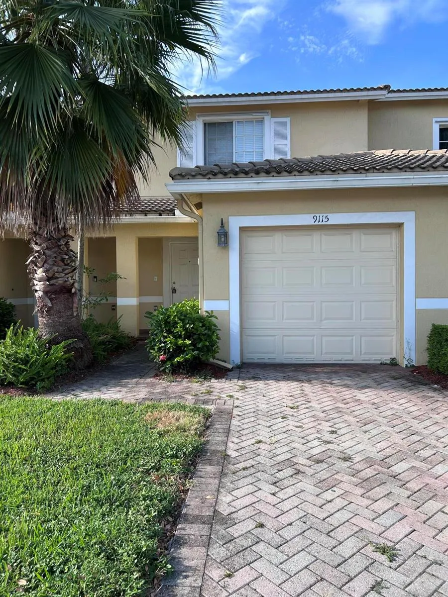 9115 Chambers Street Tamarac, FL 33321