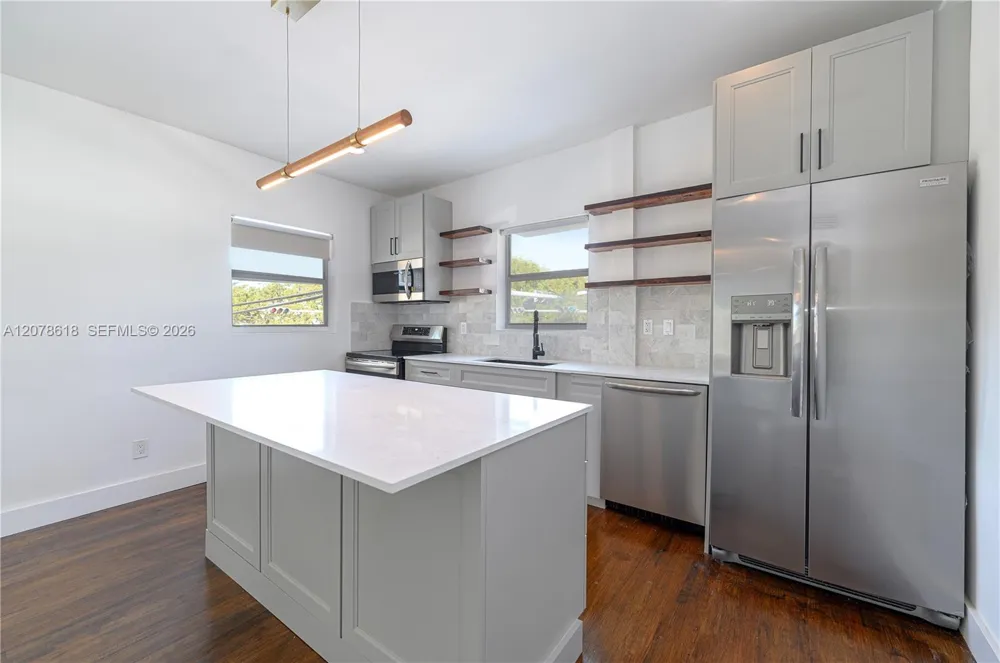 557 Meridian Ave #B Miami Beach, FL 33139