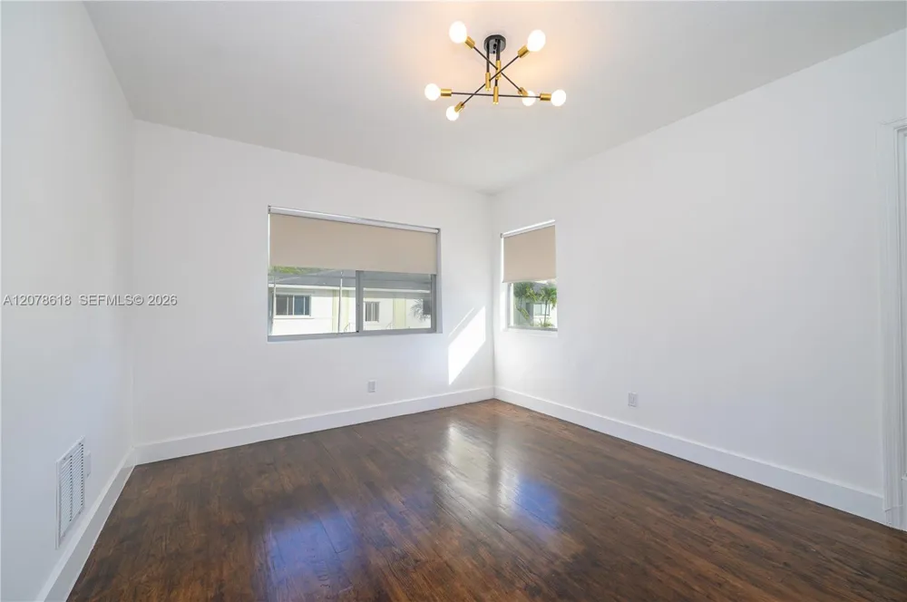 557 Meridian Ave #B Miami Beach, FL 33139