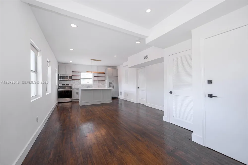 557 Meridian Ave #B Miami Beach, FL 33139