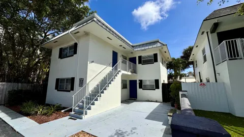 3684 NE 11th Avenue #Unit 4